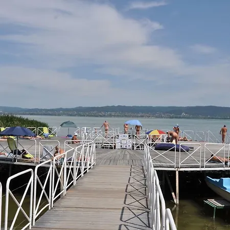 Кемпинг Naturexpert Mobilhazak-fkk Nudista *