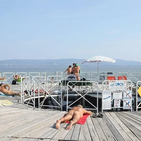 Naturexpert Mobilhazak-fkk Nudista Кемпинг