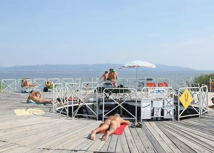 Naturexpert Mobilhazak-fkk Nudista Campingplatz
